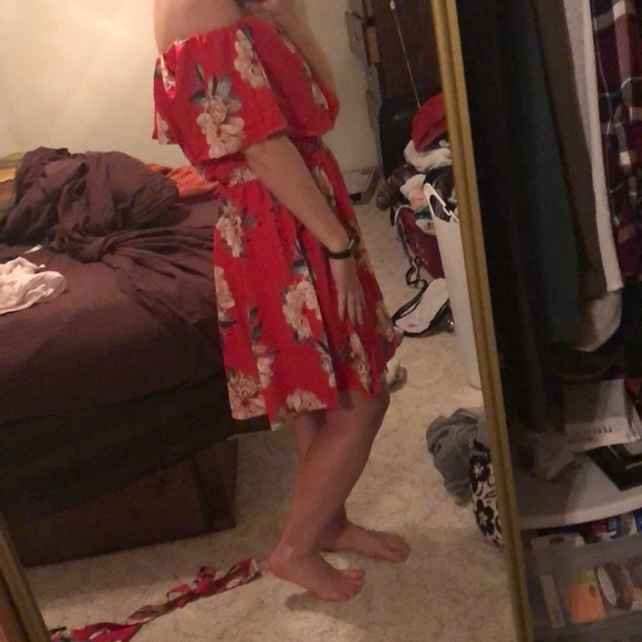 Dress new without tags!!! - Picture 2 of 2